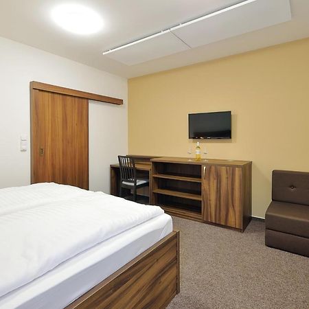Penzion Kuzelna Hotel Trutnov Buitenkant foto